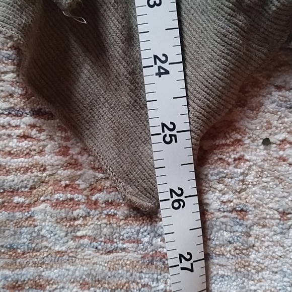 SILK WORM Olive Green Patchwork Scarf - Handmade One-of-a-Kind - Picture 7 of 8